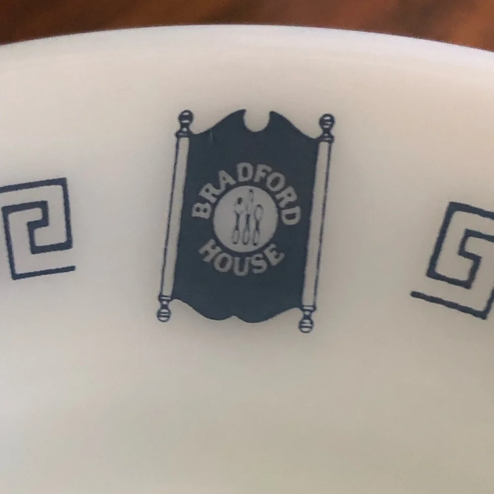 Vintage Pyrex Restaurant Ware 6.75” Plates ~ BRADFORD HOUSE